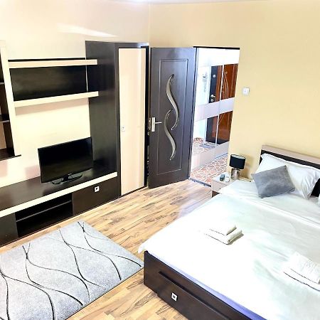 Luand Apartament Iasi Exteriör bild